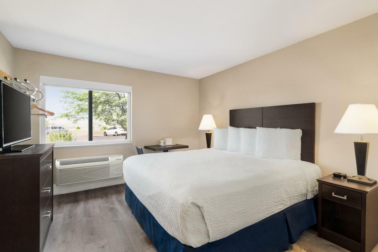 Travelodge By Wyndham Lake Havasu Лейк-Хавасу-Сити Номер фото